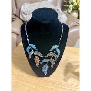 NWT! Story By Davinci Metal Leaves Statement Necklace & Earring Set